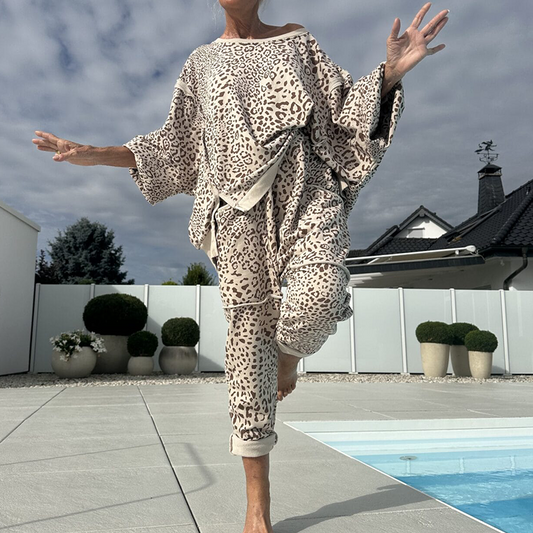 Women's Leopard Print Top & Pants 2-Piece Set ☕